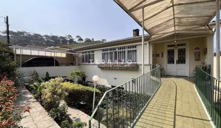 Casa à venda, 3 quartos, 1 vaga, Iucas - Teresópolis/RJ