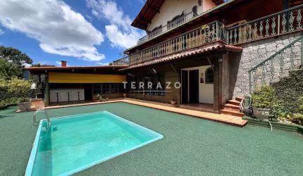 Casa à venda, 4 quartos, 2 suítes, 6 vagas, Bom Retiro - Teresópolis/RJ