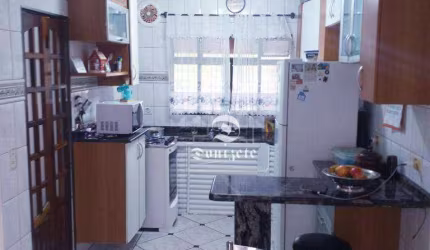Sobrado com 3 dormitórios à venda, 244 m² por R$ 945.000,00 - Jardim Utinga - Santo André/SP