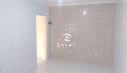 Casa com 2 dormitórios para alugar, 130 m² por R$ 2.586,32/mês - Jardim Santo Alberto - Santo André/SP