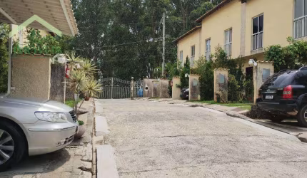 Sobrado com 2 dormitórios à venda, 65 m² por R$ 250.000,00 - Jardim Waldez - Mairinque/SP