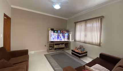 Casa com 2 dorms, Residencial Regissol I, Mirassol - R$ 350 mil, Cod: 10033