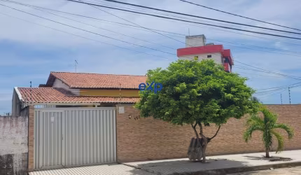 Casa com 5 quartos à venda na Rua Capitão Aviador Heraldo Cunha de Martinho, 1505, Nova Parnamirim, Parnamirim por R$ 470.000