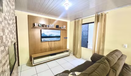 Casa com 3 quartos à venda na Rua Thome Speltz, 495, Cajuru, Curitiba por R$ 270.000
