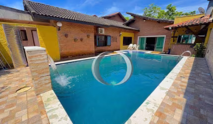 Casa a venda no Jardim Virginia, 4 quartos (sendo 2 suítes), piscina e churrasqueira