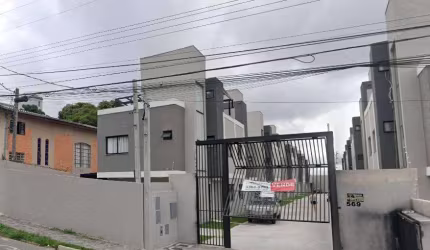 Sobrado triplex com terraço 3 quartos Uberaba