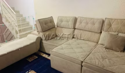 Sobrado em condominio fechado, com 3 suítes e 2 vagas de garagem na Parada Inglesa.