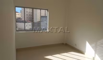 Apartamento à venda no Bom Retiro, de 68m². Com 2 Dormitórios, 2 banheiros e lavanderia.