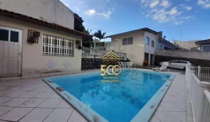 Casa à venda, 325 m² por R$ 1.800.000,00 - Centro - São José/SC