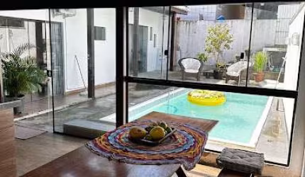 Linda casa com 2 dormitórios e piscina, recém construída, com 200 m² - Ipiranga - São José/SC