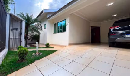 Casa com 1 suíte master + 2 quartos + 1 escritório à venda, 218 m² por R$ 950.000 - Jardim Imperial - Maringá/PR