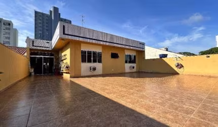 Sobrado com 4 dormitórios à venda, 490 m² por R$ 2.500.000,00 - Zona 07 - Maringá/PR