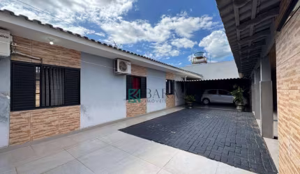 Casa com 3 dormitórios à venda, 160 m² por R$ 615.000,00 - Zona 06 - Maringá/PR