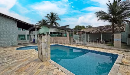 CASA à venda com piscina e 10 quartos em Peruíbe, no bairro Estancia Balnearia Convento Velho