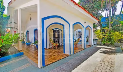 CASA à venda com 4 quartos em Peruíbe, no bairro Jardim Imperador