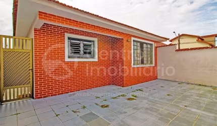CASA à venda com 3 quartos em Peruíbe, no bairro Jardim Imperador