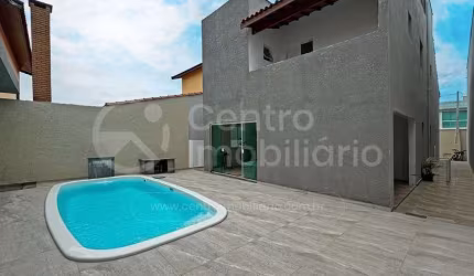 CASA à venda com piscina e 4 quartos em Peruíbe, no bairro Cidade Nova Peruíbe