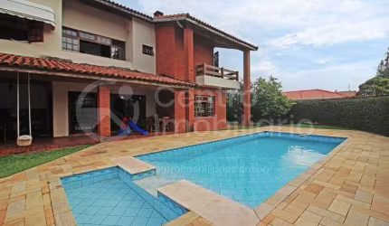 CASA à venda com piscina e 4 quartos em Peruíbe, no bairro Jardim Imperador