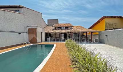 CASA à venda com piscina e 4 quartos em Peruíbe, no bairro Cidade Nova Peruíbe