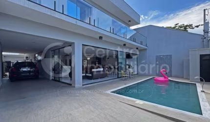 CASA à venda com piscina e 4 quartos em Peruíbe, no bairro Stella Maris