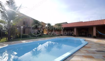 CASA à venda com piscina e 6 quartos em Peruíbe, no bairro Jardim Mar E Sol