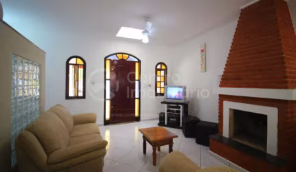 CASA à venda com 3 quartos em Peruíbe, no bairro Parque Balneario Oasis