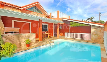 CASA à venda com piscina e 8 quartos em Peruíbe, no bairro Estancia Balnearia Convento Velho