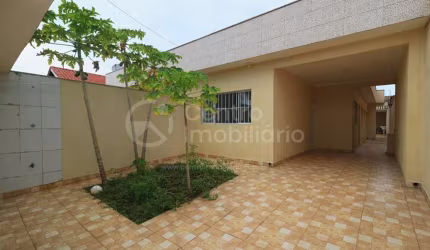 CASA à venda com 3 quartos em Peruíbe, no bairro Cidade Nova Peruíbe