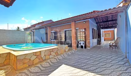 CASA à venda com piscina e 2 quartos em Peruíbe, no bairro Belmira Novaes