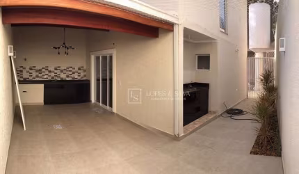 Casa com 2 Dormitórios à venda localizada no Conjunto Habitacional José Barnet Y Vives, Atibaia, SP