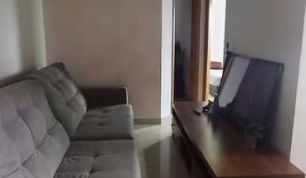 Apartamento 2 quartos, sacada, completo de armários, Bairro Granada