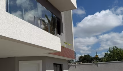 Casa/Sobrado à Venda no Bairro Portão - Condomínio