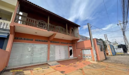Salão Comercial à Venda em Avenida de Alto Crescimento, Próximo ao Colégio Red House e Villa dos Pinheiros