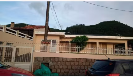 Casa com 3 quartos à venda na Rua Abelardo Otacílio Gomes, 255, Pântano do Sul, Florianópolis por R$ 2.100.000