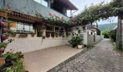 Apartamento com 8 quartos à venda na Pousada da Paia, 64, Armação do Pântano do Sul, Florianópolis por R$ 4.300.000
