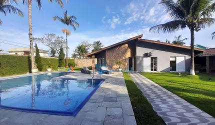 Casa com 3 dormitórios à venda, 250 m² por R$ 1.920.000,00 - Jardim  São Lourenço - Bertioga/SP