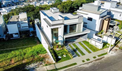 Casa com 3 dormitórios à venda, 100 m² por R$ 2.450.000,00 - Fazenda Rodeio - Mogi das Cruzes/SP