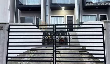 Casa à venda no bairro Potecas em São José/SC