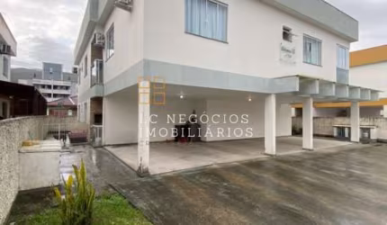 Apartamento à venda no bairro São Sebastião em Palhoça/SC