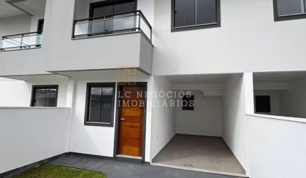 Sobrado à venda no bairro Forquilhas - São José/SC