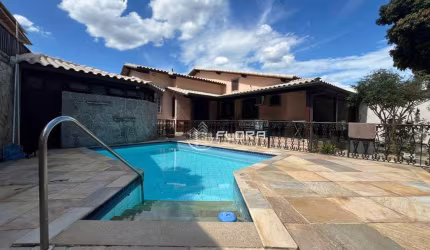 Casa com 3 dormitórios à venda, 240 m² por R$ 850.000,00 - Serra Grande - Niterói/RJ