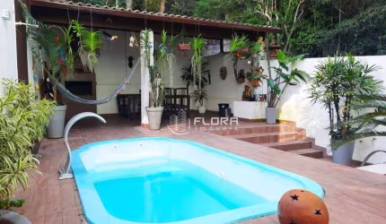 Casa com 4 dormitórios à venda, 140 m² por R$ 750.000,00 - Piratininga - Niterói/RJ