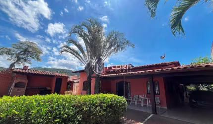 Casa com 3 dormitórios à venda, 300 m² por R$ 650.000,00 - Itaipu - Niterói/RJ