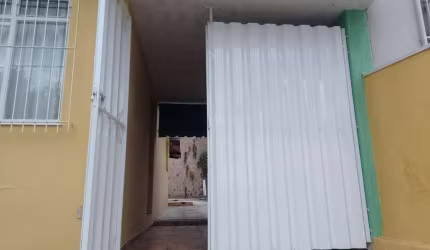Casa para Venda em Jundiaí, Centro, 2 dormitórios, 1 banheiro, 5 vagas