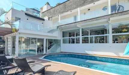 Mansão para Venda em Ubatuba, Enseada, 4 dormitórios, 4 suítes, 5 banheiros, 6 vagas