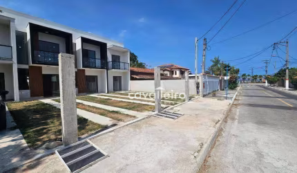 Casas à Poucos Passos da Lagoa do Marine,  com 2 Quartos e Churrasqueira - 80 m² por R$ 399.000 - São José do Imbassaí - Maricá/RJ