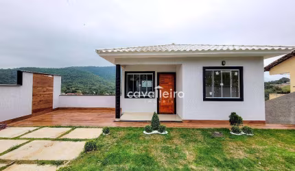 Casa com 2 dormitórios à venda, 90 m² por R$ 450.000,00 - Jacaroá - Maricá/RJ