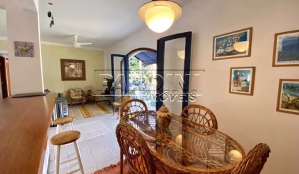 Excelente apartamento com 3 dormitórios, próximo do mar, na praia do Perequê-Mirim em Ubatuba!