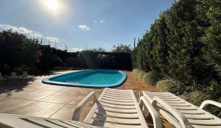 Casa à venda em Maringá, Residencial Arezzo, com 3 quartos, com 129.53 m²