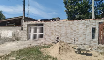 Casa para Venda em Itanhaém, Jardim Corumbá, 3 dormitórios, 1 suíte, 2 banheiros, 3 vagas